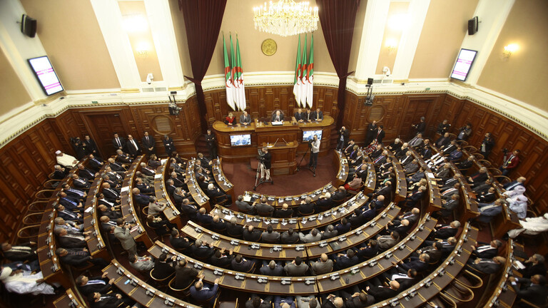 البرلمان الجزائري يندد بخطوة سفير المغرب بالأمم المتحدة ويعتبرها سقطة غير مقبولة